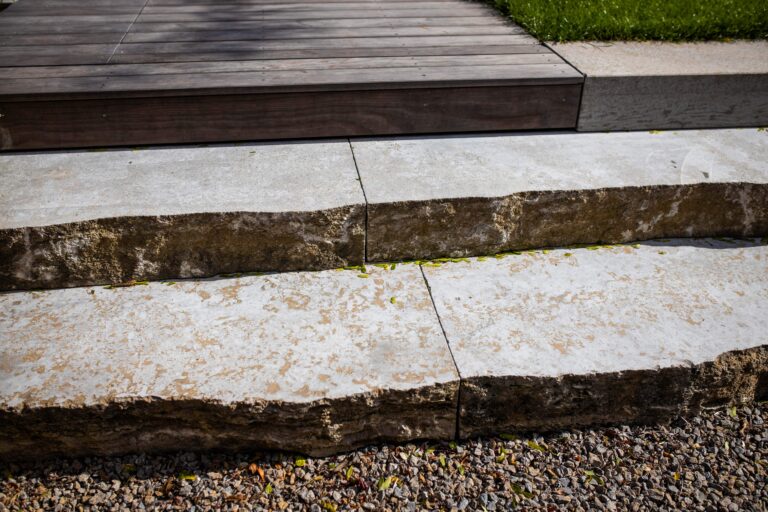 Treppe aus Naturstein