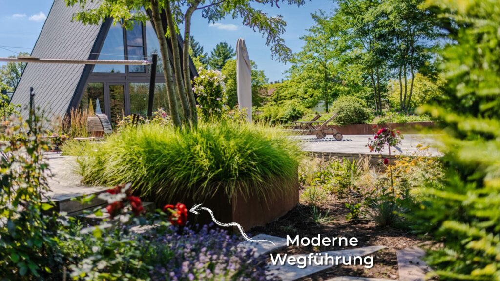Eichlers Gartenideen Projekt mit moderner Wegführung durch den Garten
